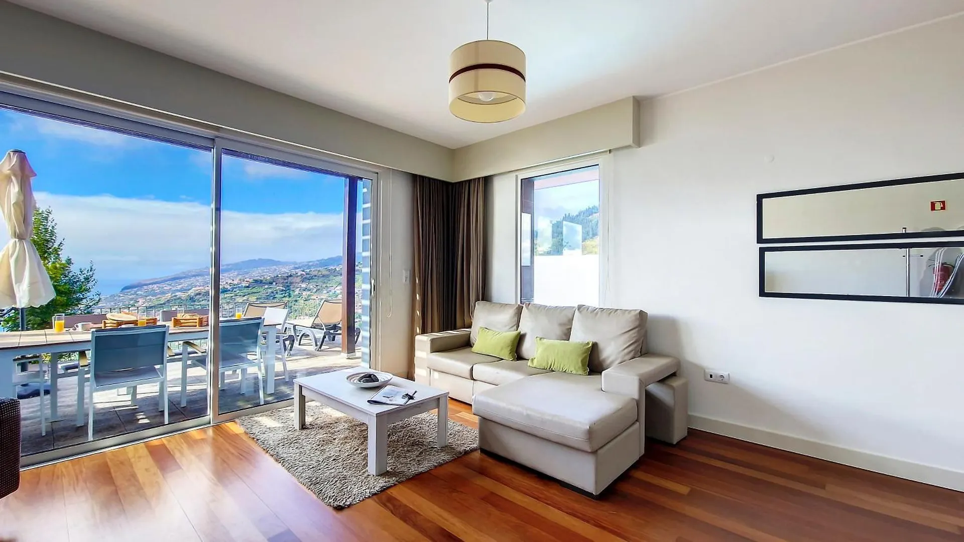 Villa Laura By Lovelystay Calheta