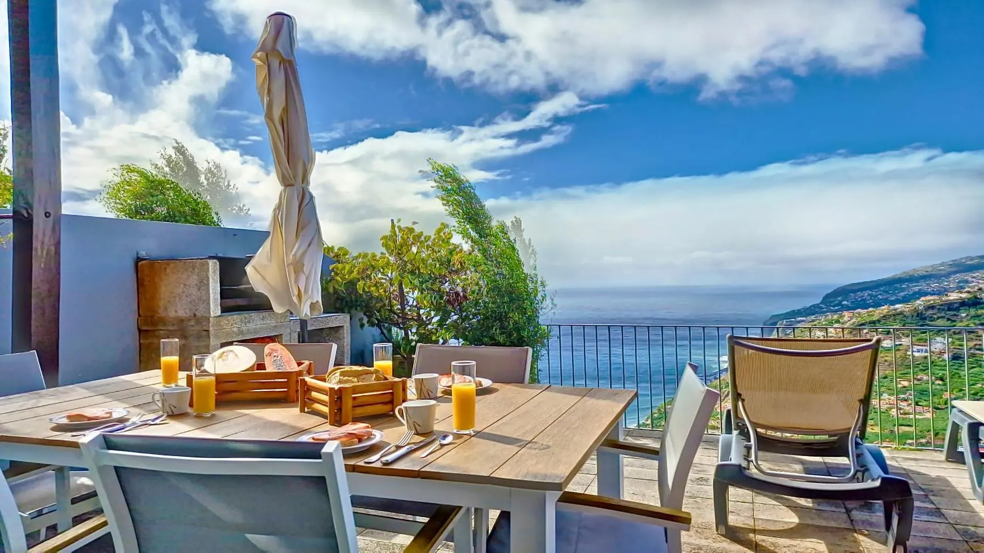 Villa Laura By Lovelystay Calheta   Calheta (Madeira)