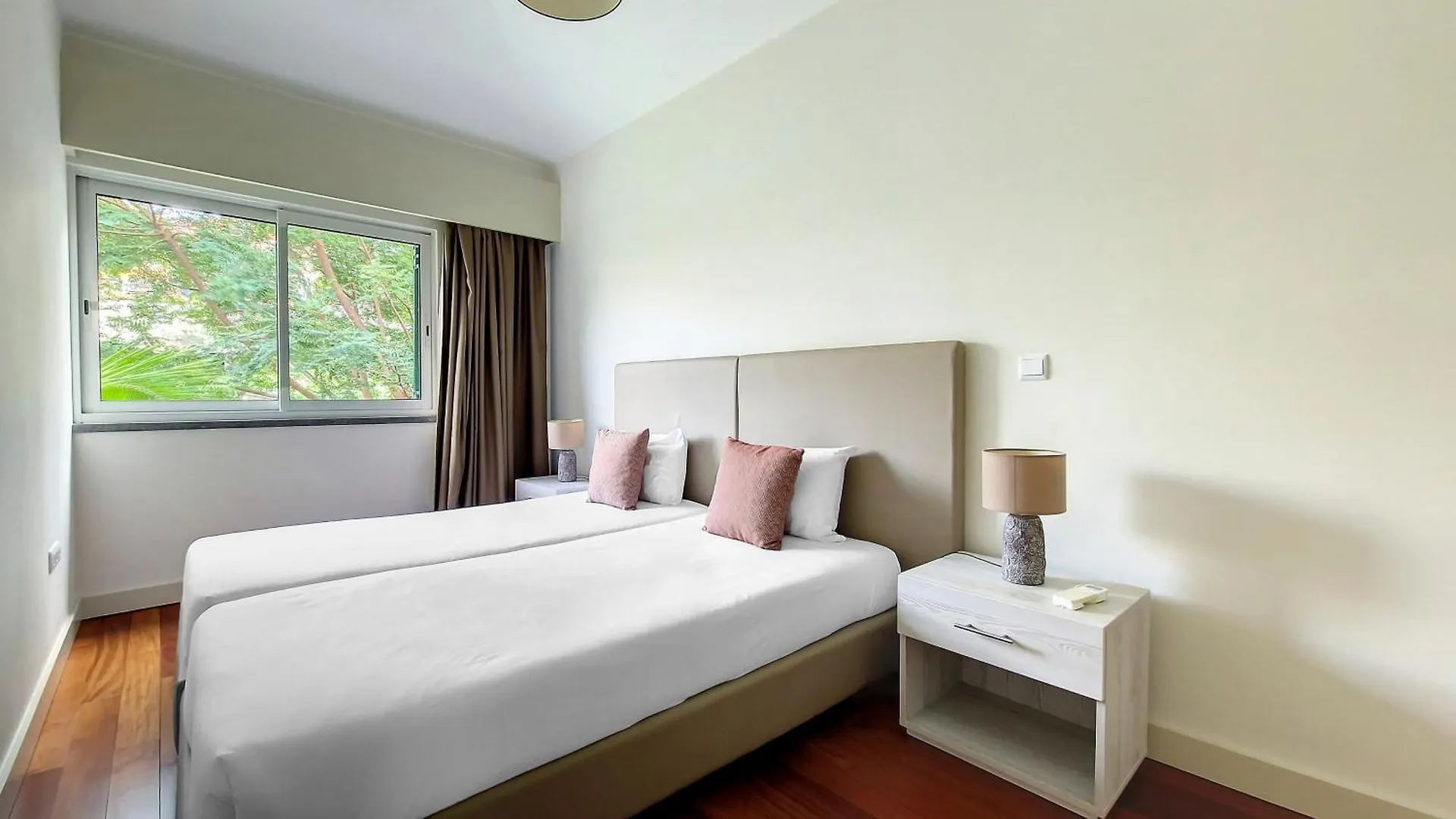 Villa Laura By Lovelystay Calheta