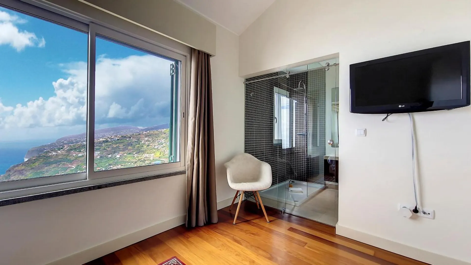 Villa Laura By Lovelystay Calheta   Calheta (Madeira)