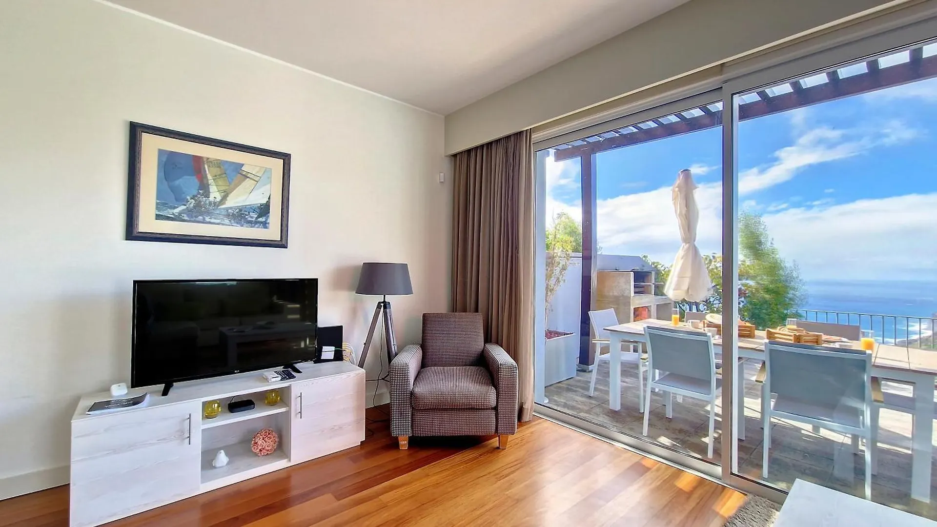 Villa Laura By Lovelystay Calheta